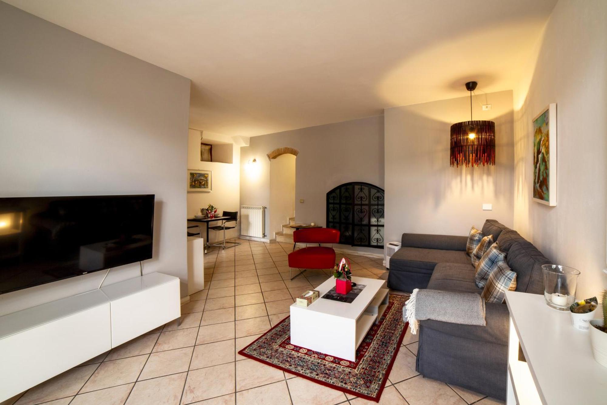 דירות ברגה Casa Carlo מראה חיצוני תמונה